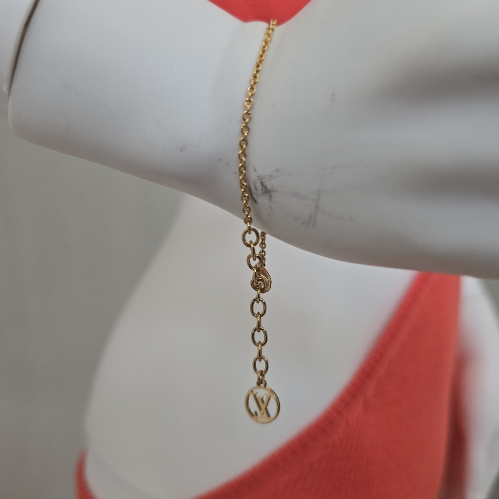 LOUIS VUITTON Gold Charm Bracelet - Picture 8 of 9
